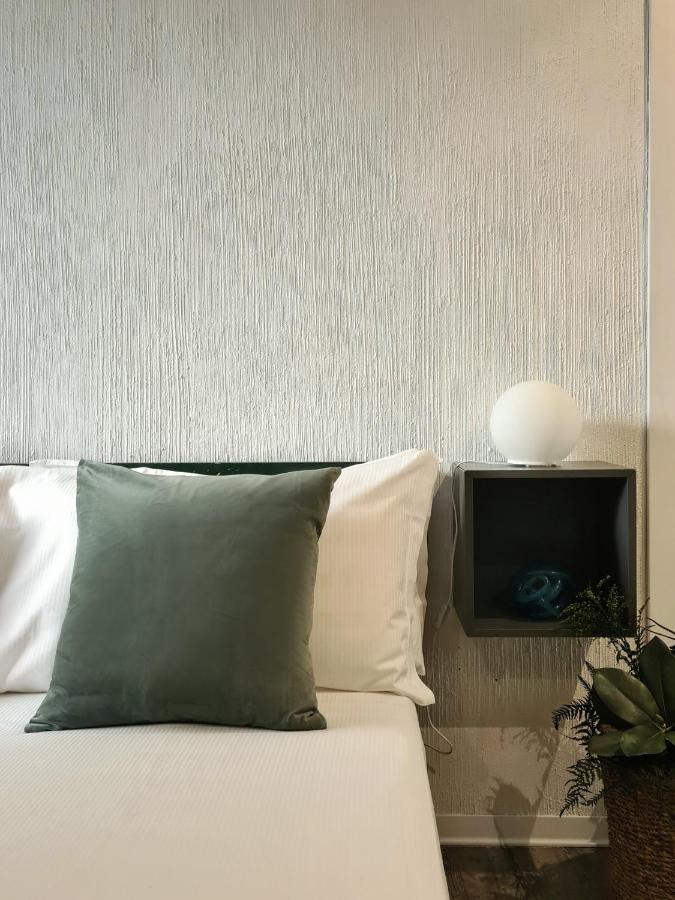 Serendipity Apartments - Montenapoleone ميلان المظهر الخارجي الصورة